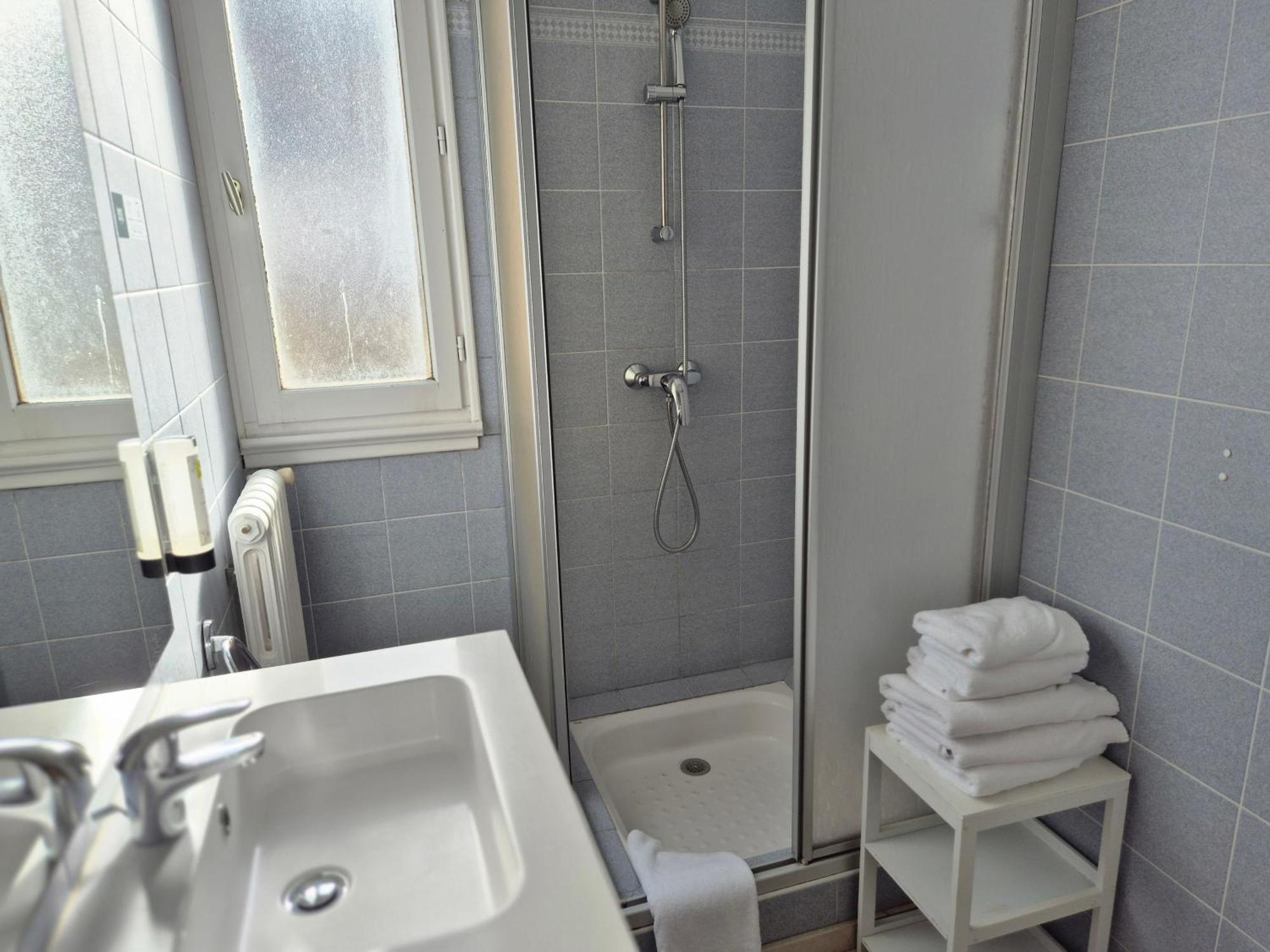Logis Hotel Restaurant L'Oustal Naves  Εξωτερικό φωτογραφία