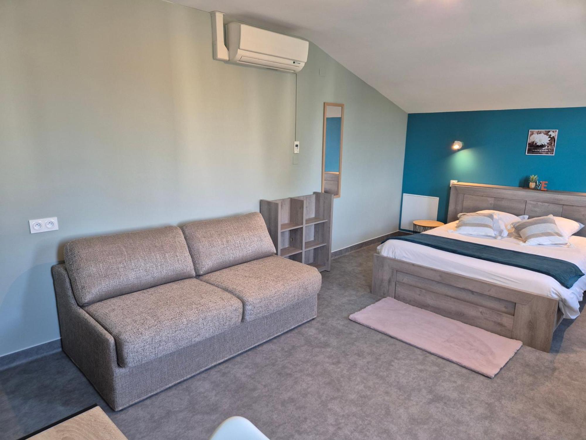 Logis Hotel Restaurant L'Oustal Naves  Εξωτερικό φωτογραφία