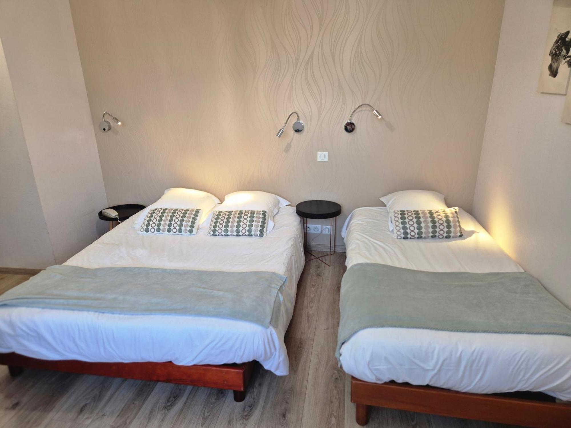 Logis Hotel Restaurant L'Oustal Naves  Εξωτερικό φωτογραφία